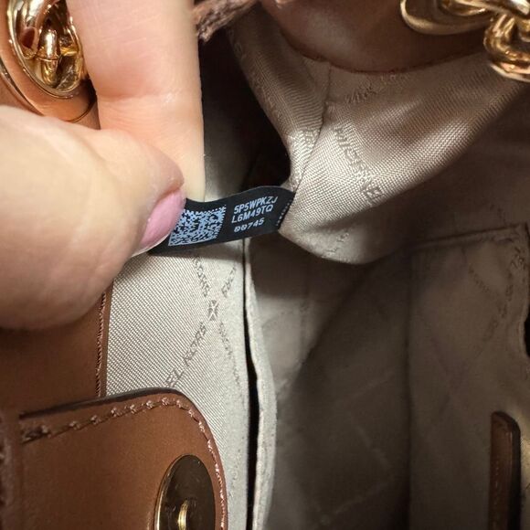 Michael Kors Samira Medium Chain Bucket Messenger Bag - Picture 7 of 9